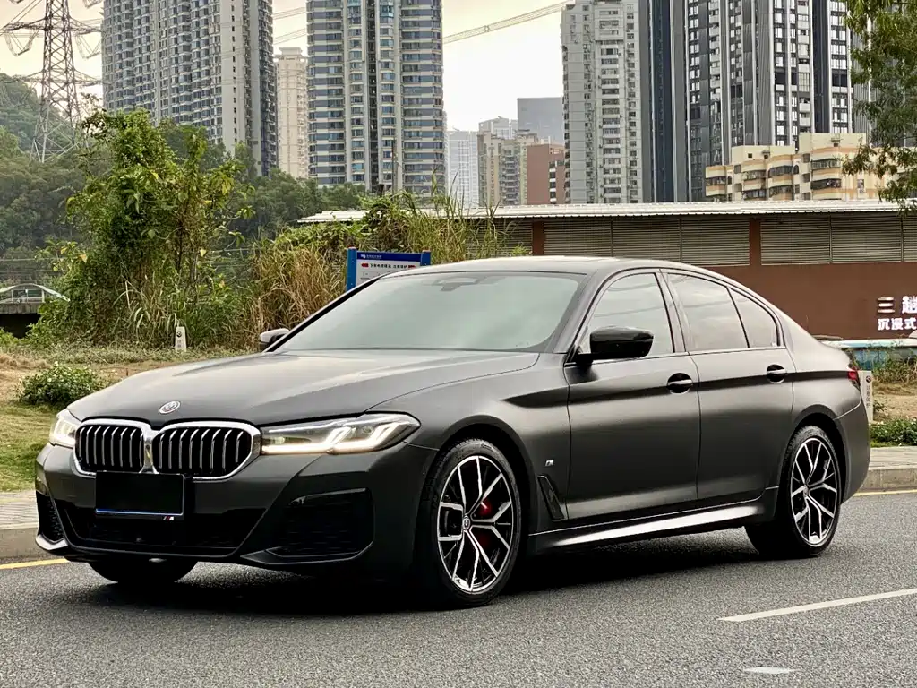 BMW 5 Series 2022