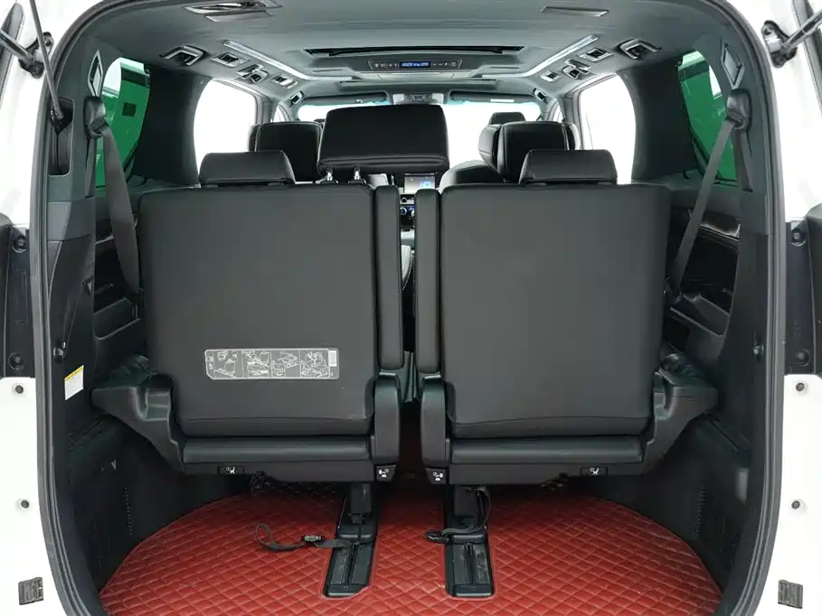 Toyota Alphard 2020 — фото 23