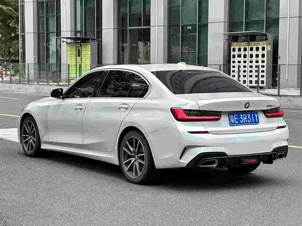 BMW 3 Series 2021