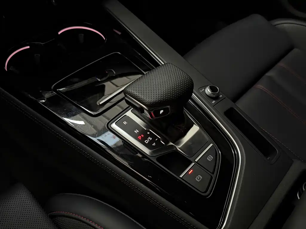 Audi A4L 2025