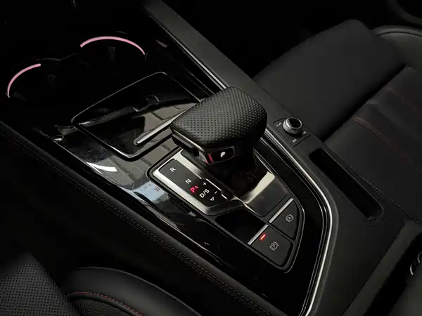 Audi A4L 2025