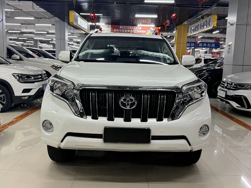 Toyota Prado 2017 — фото 2