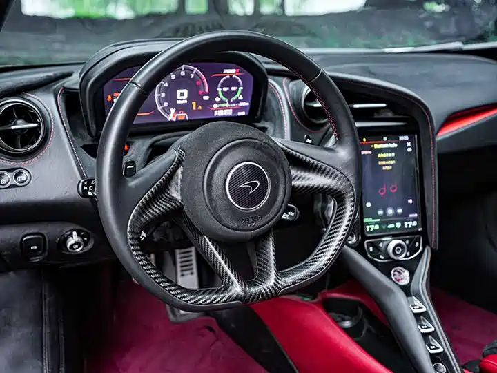 McLaren 720S 2019 — фото 10