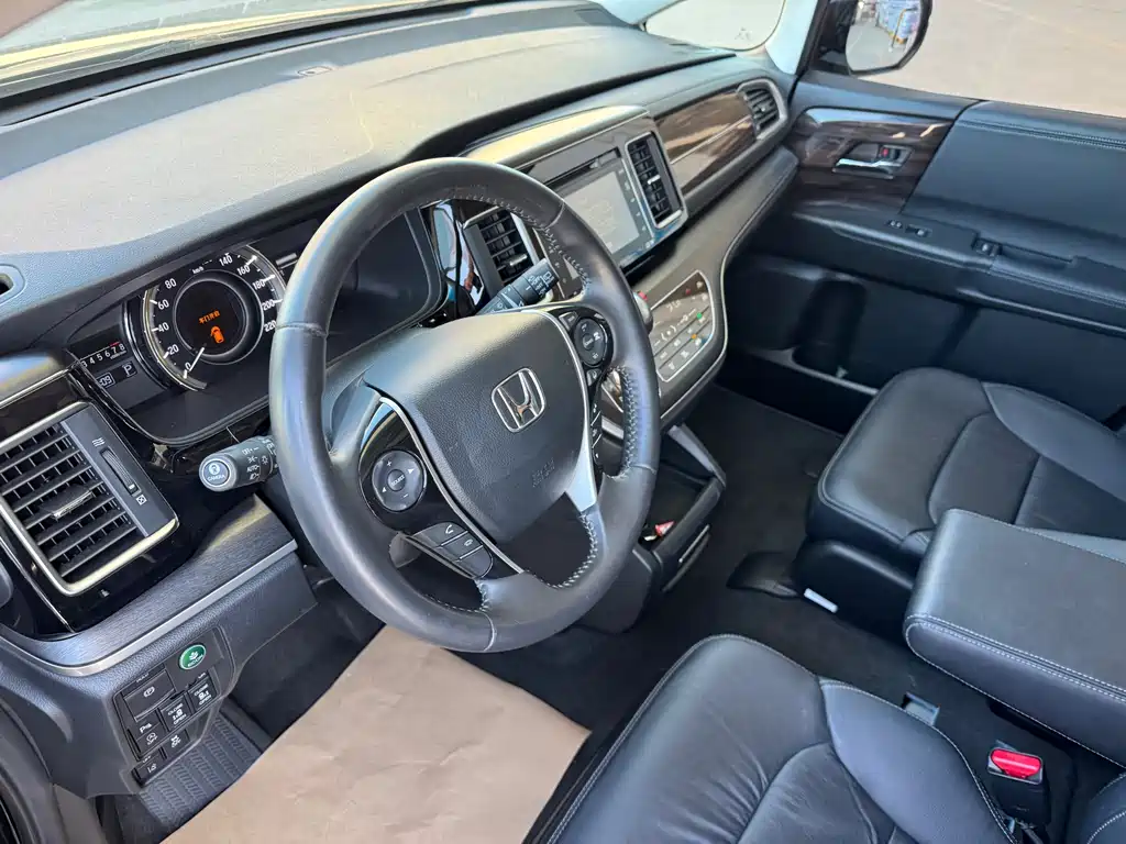Honda Elysion 2018