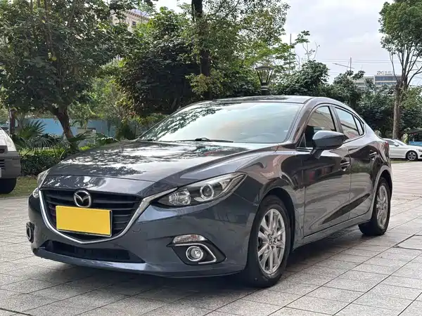 Mazda 3 Axela 2014