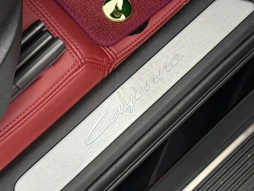 Porsche Cayenne 2024 — фото 11