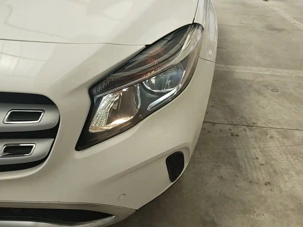 Mercedes-Benz GLA 2018 — фото 24