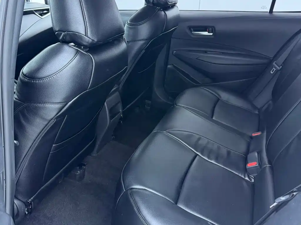 Toyota Corolla 2022 — фото 13