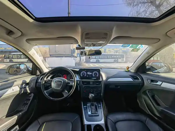 Audi A4L 2012