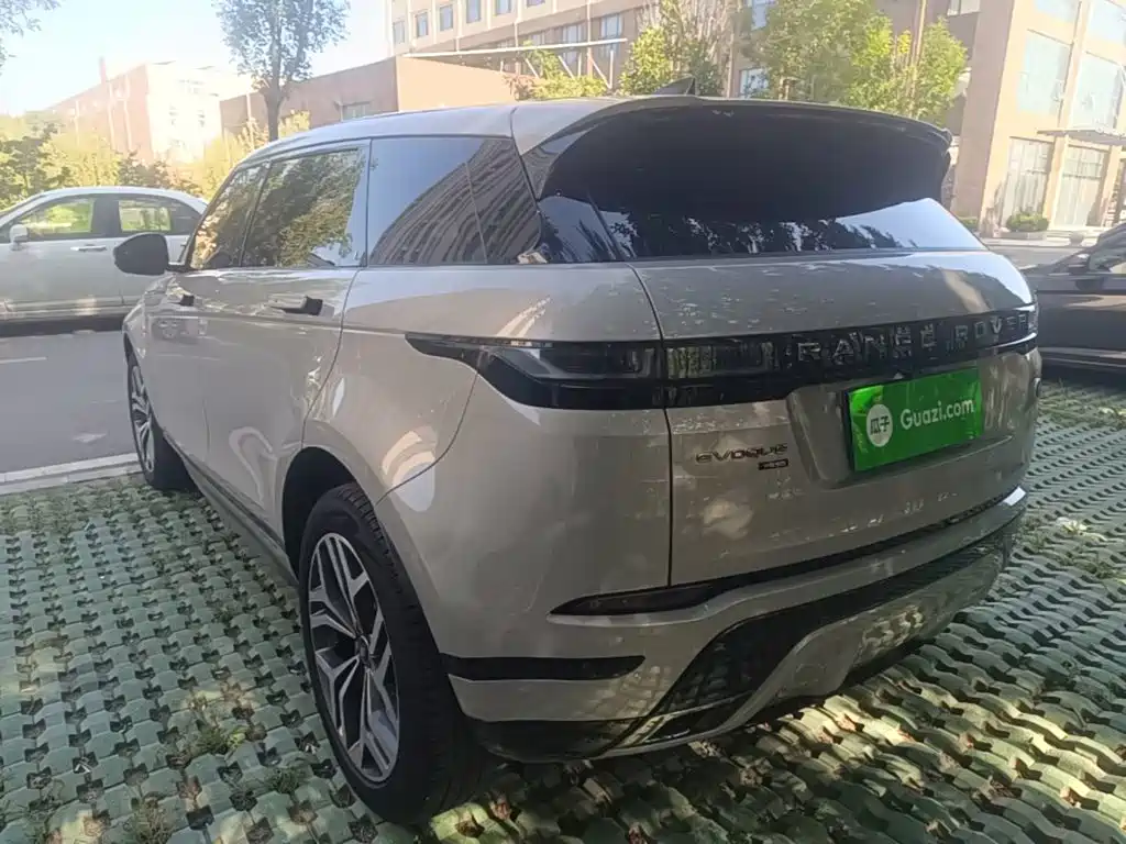 Land Rover Range Rover Evoque 2022 — фото 5