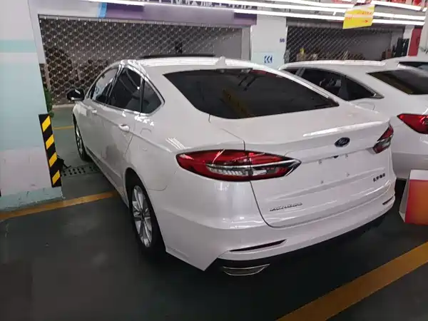 Ford Mondeo 2021