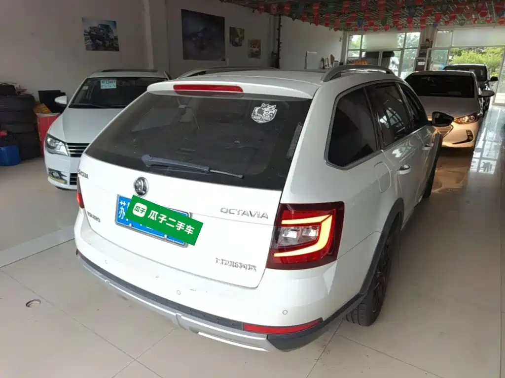 Skoda Octavia 2017 — фото 7