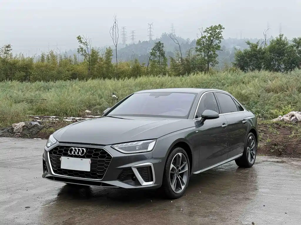 Audi A4L 2023 — фото 16