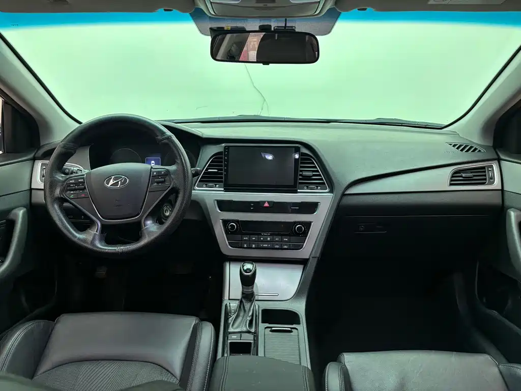 Hyundai Sonata 2017 — фото 8