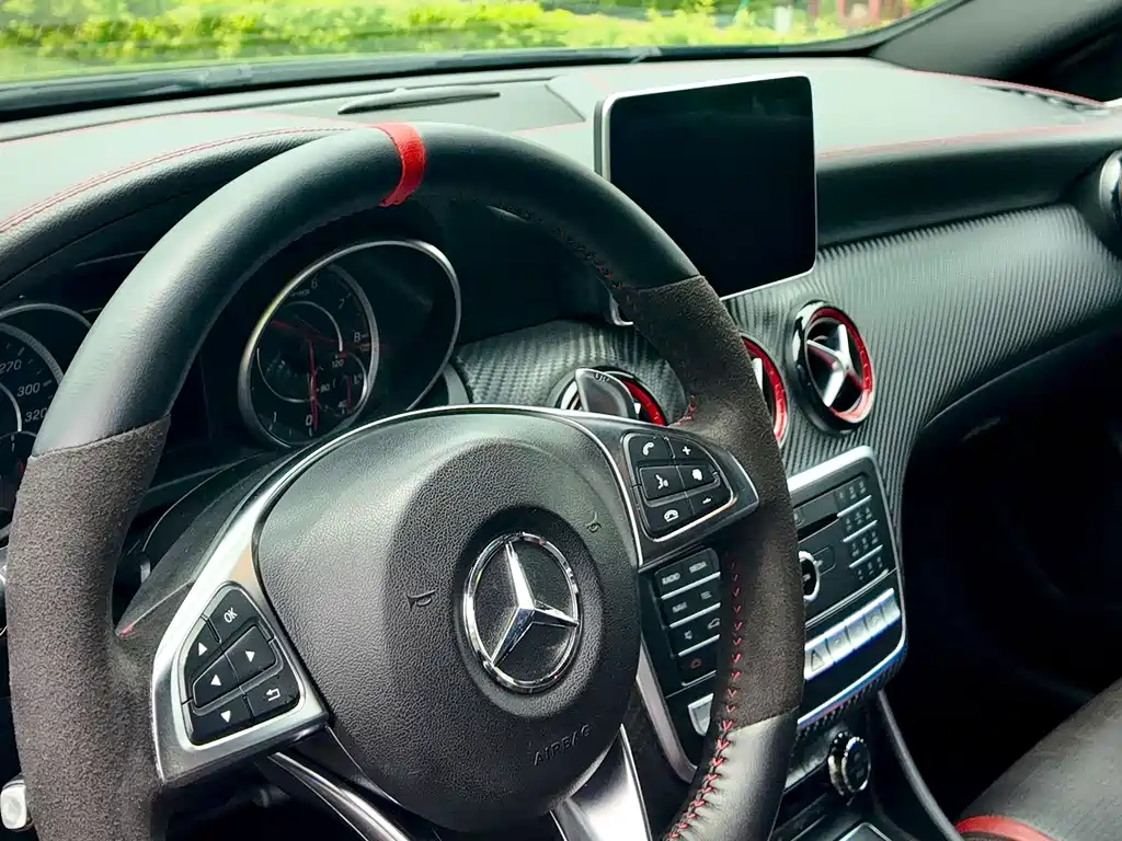 Mercedes-Benz A-Class AMG 2016 — фото 30