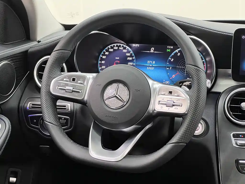 Mercedes-Benz C-Class 2022 — фото 17