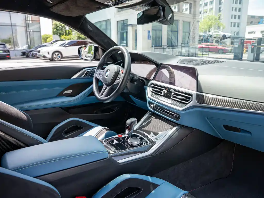 BMW M4 2023 — фото 16