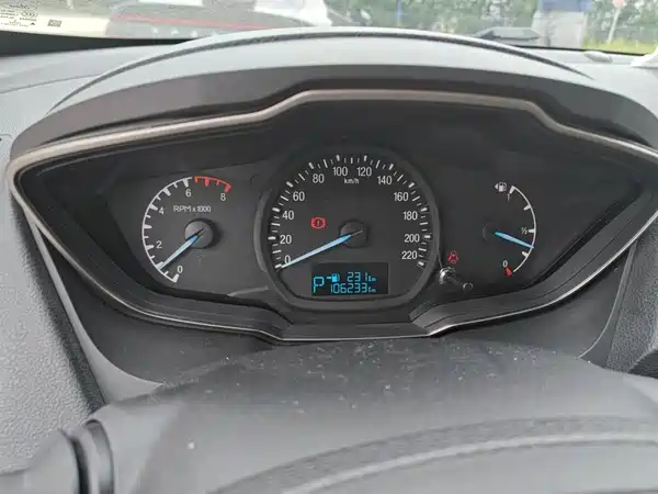 Ford Escort 2015