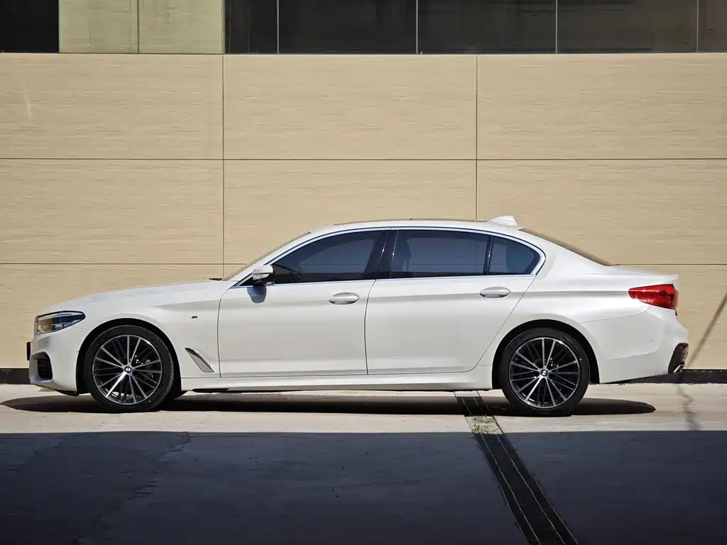 BMW 5 Series 2020