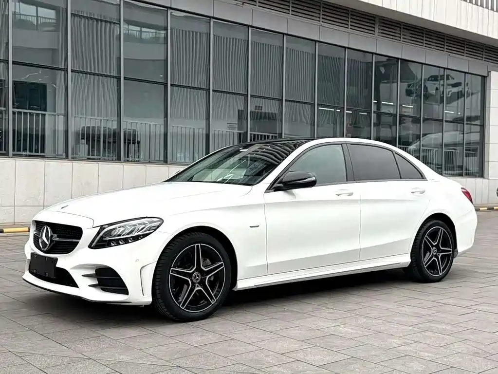 Mercedes-Benz C-Class 2021