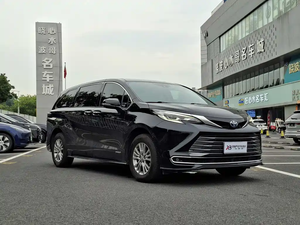 Toyota Sienna 2022