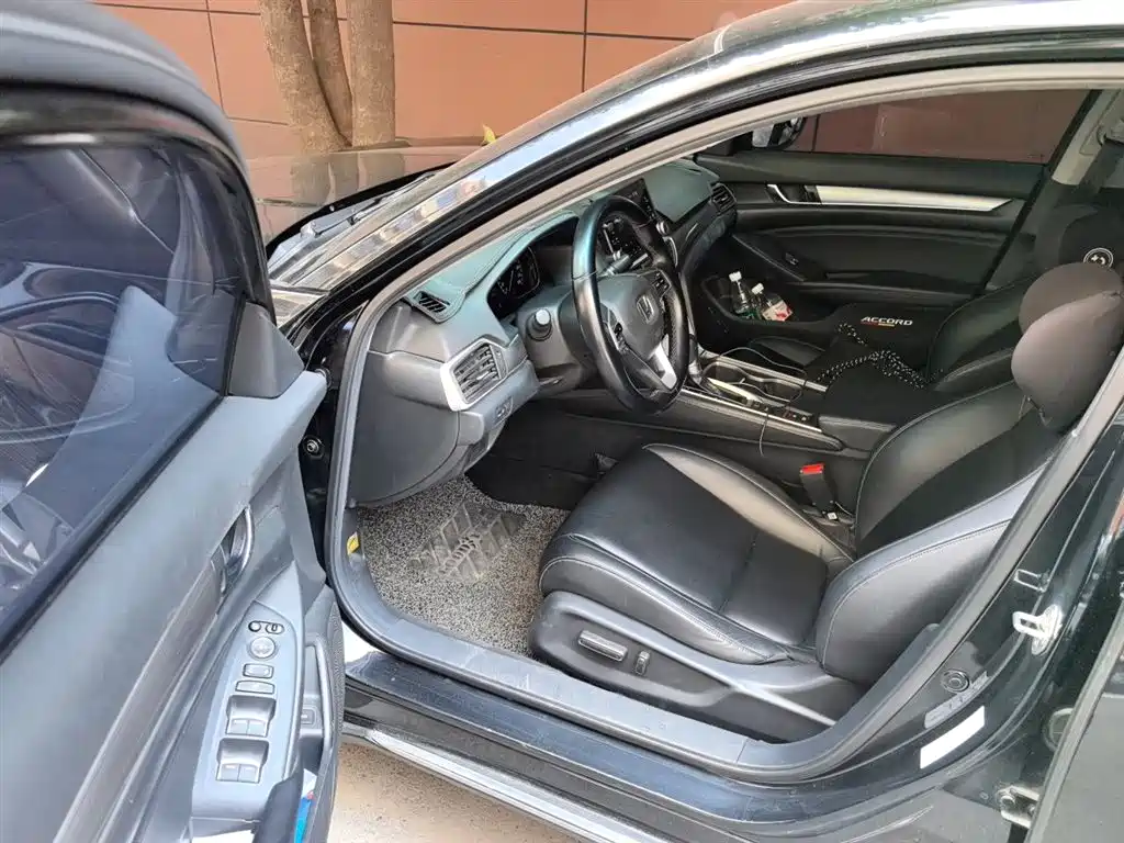 Honda Accord 2020 — фото 14