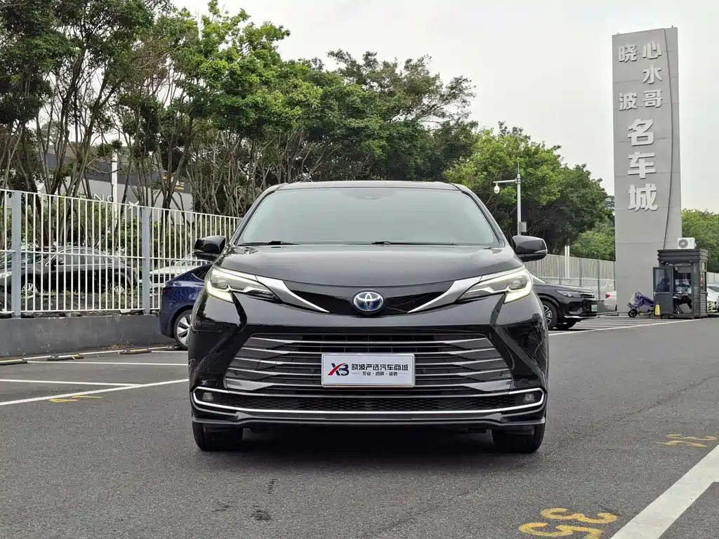 Toyota Sienna 2022