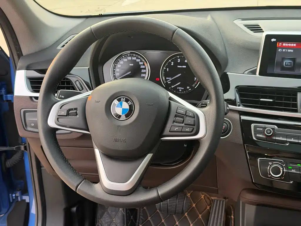 BMW X1 2020 — фото 13