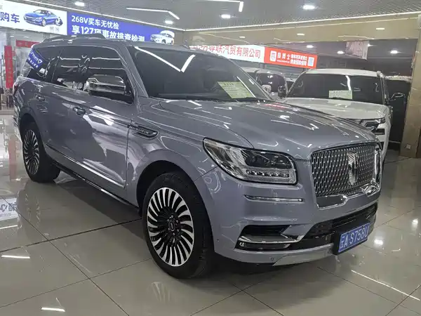 Lincoln Navigator 2020