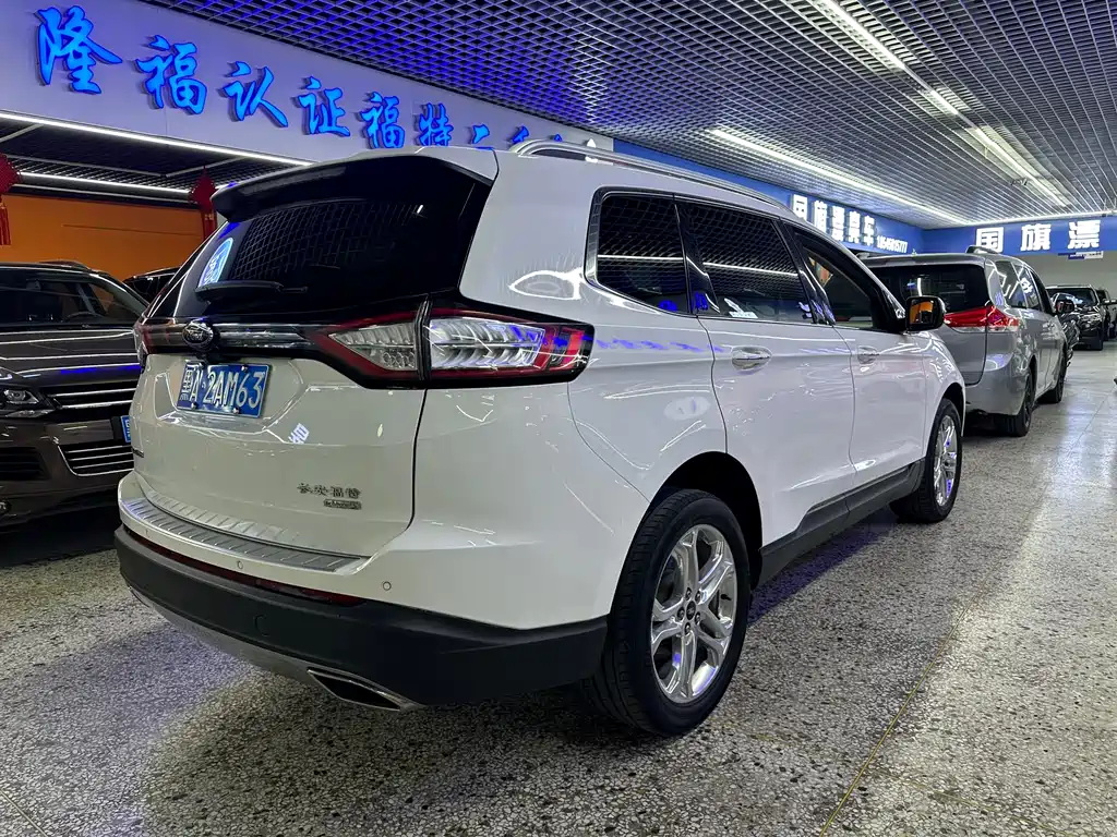 Ford Edge 2017 — фото 3