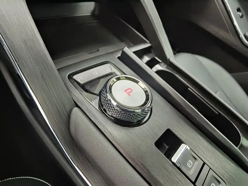 Haval H6 New Energy 2022 — фото 13