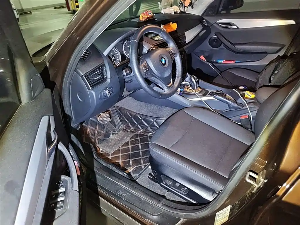 BMW X1 2014 — фото 14