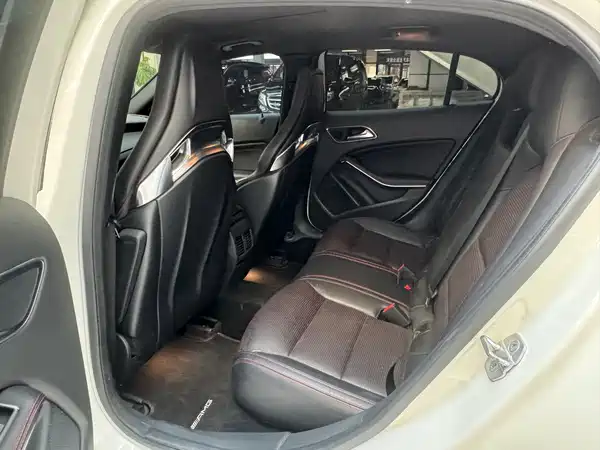Mercedes-Benz GLA AMG 2016