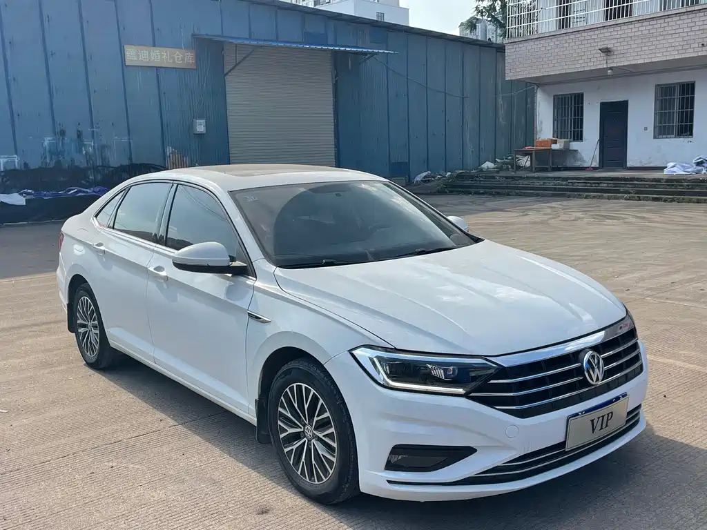 Volkswagen Sagitar 2021