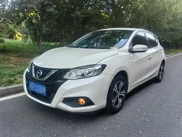 Nissan Tiida 2016