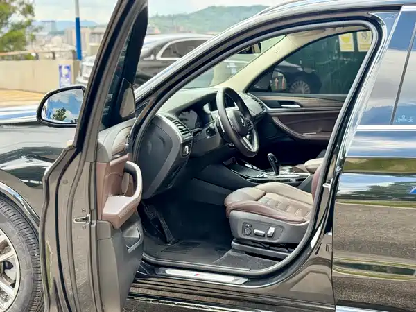 BMW X3 2021