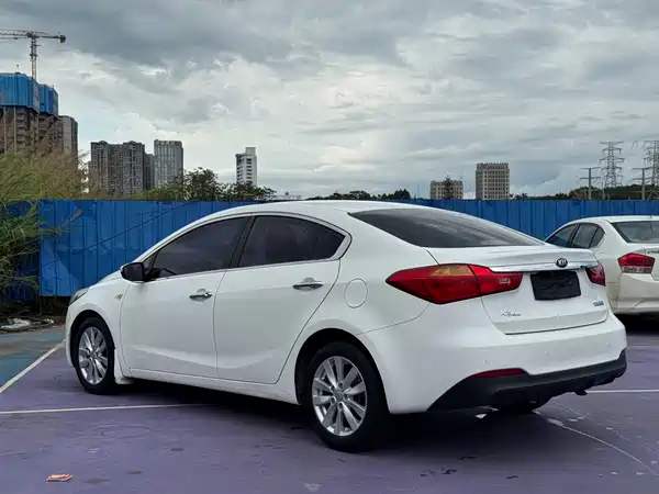 Kia K3 2015