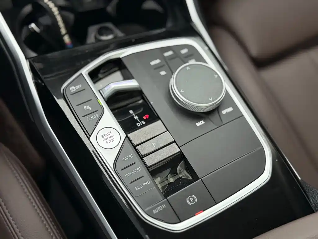 BMW 3 Series 2022 — фото 13