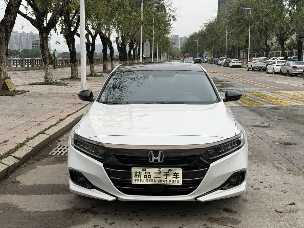 Honda Accord 2022 — фото 1