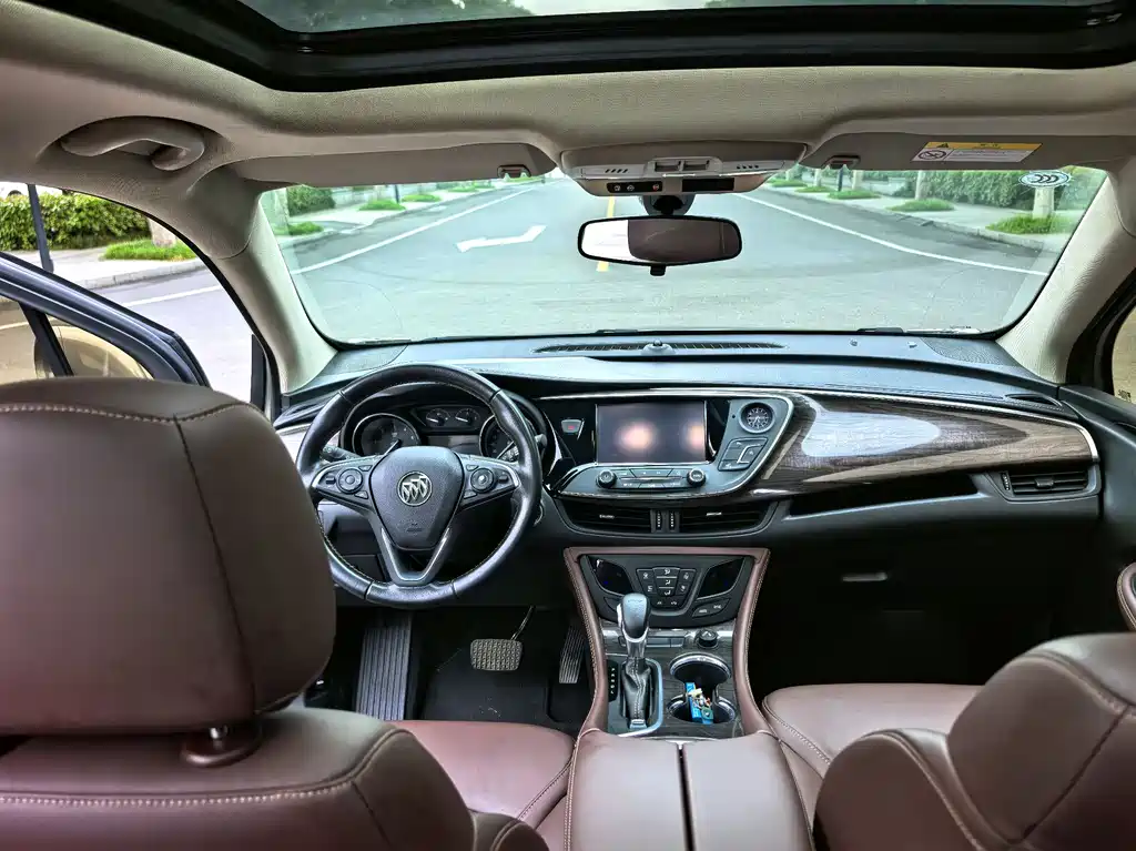 Buick Envision Plus 2017 — фото 11