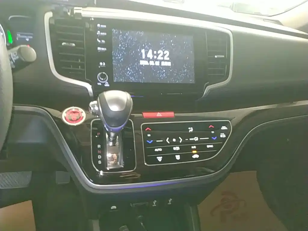 Honda Odyssey 2021 — фото 13
