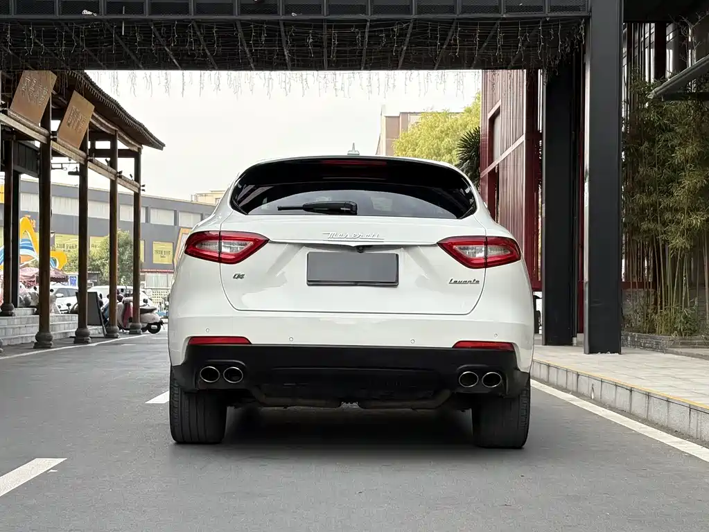 Maserati Levante 2020 — фото 4
