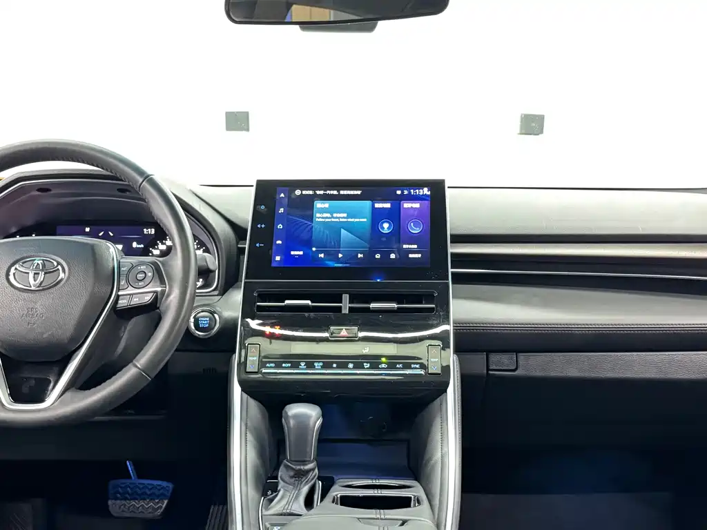 Toyota Avalon 2022 — фото 10
