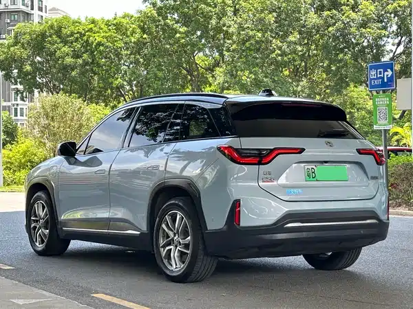NIO ES6 2020