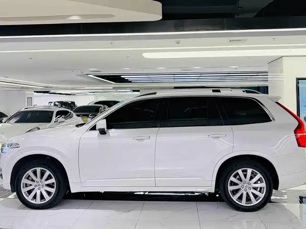 Volvo XC90 2018