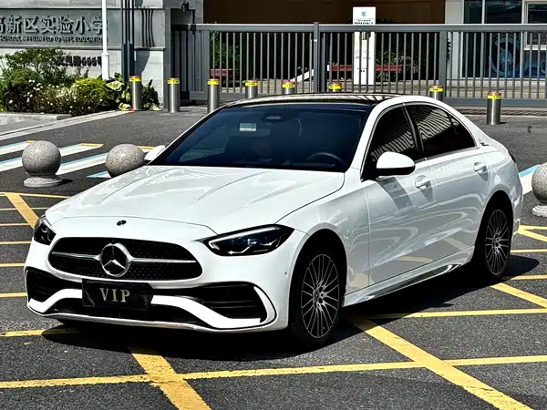 Mercedes-Benz C-Class 2025