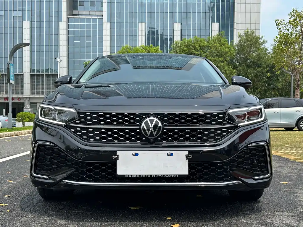 Volkswagen Passat 2023 — фото 2
