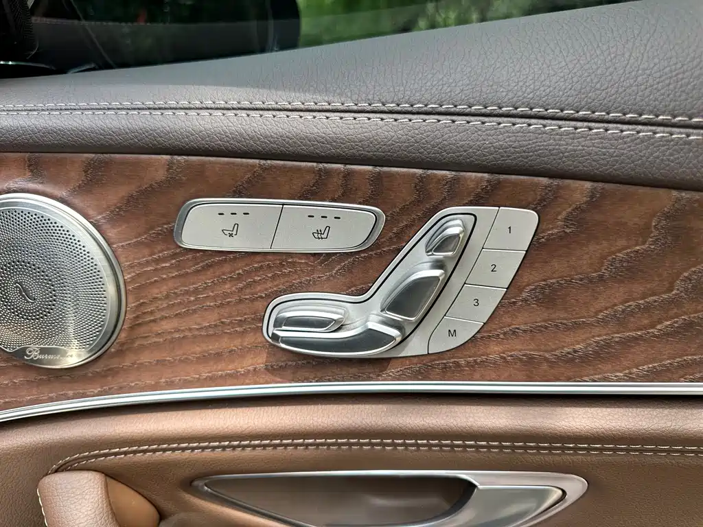 Mercedes-Benz E-Class 2023 — фото 22