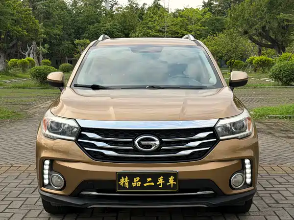GAC Trumpchi GS4 2015