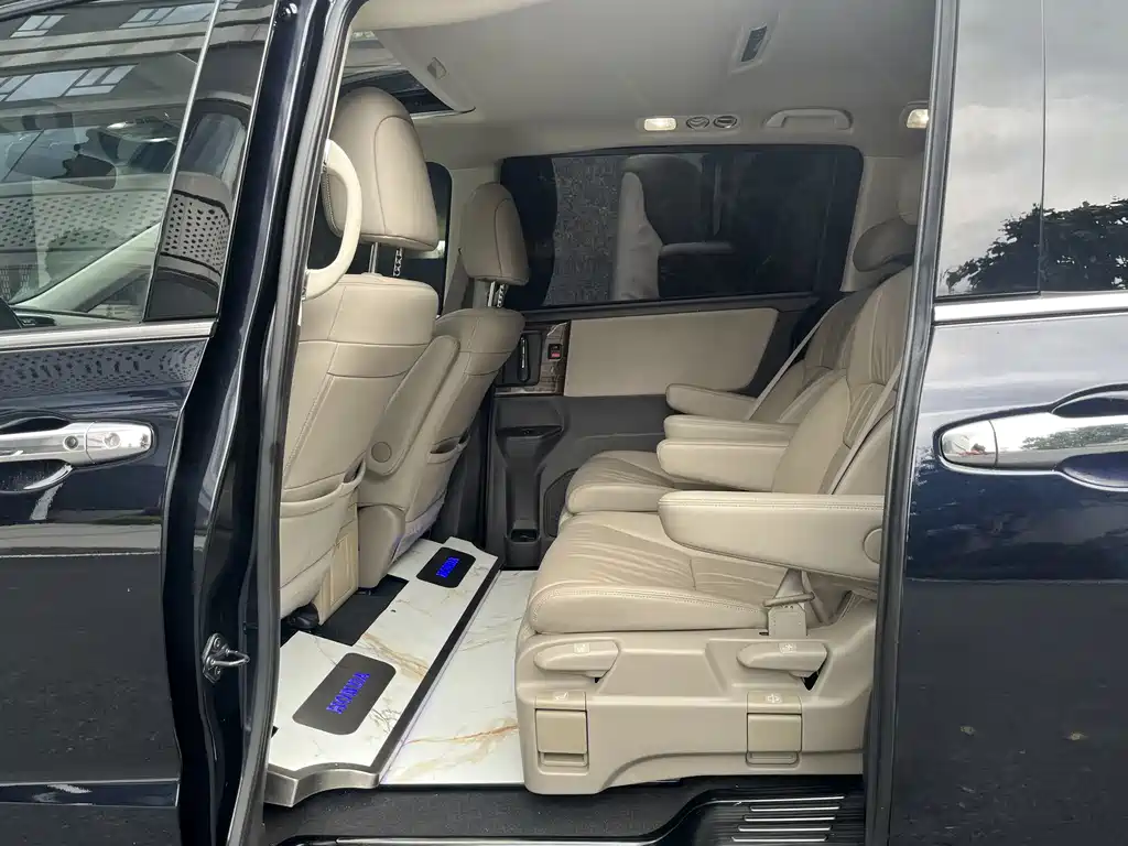 Honda Odyssey 2017 — фото 12